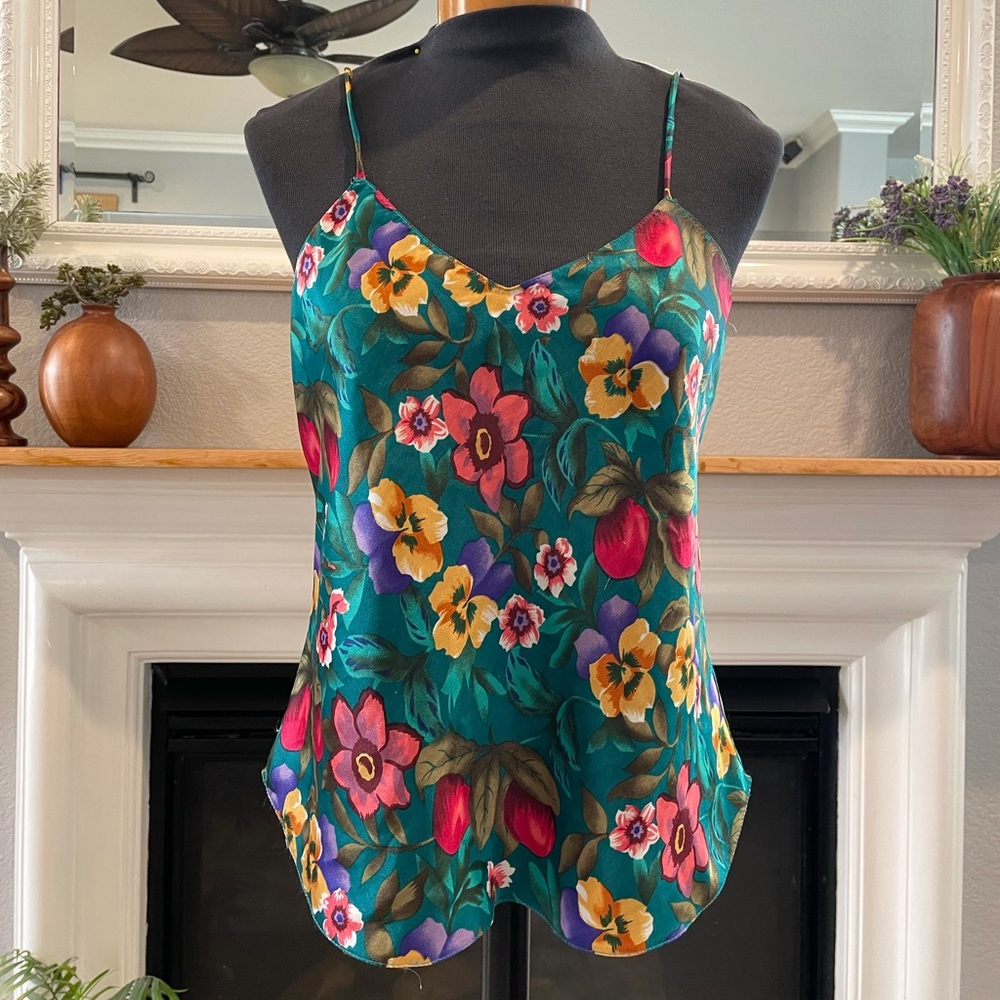 🇺🇸 Vintage Lucie Ann ll satin cami Size S